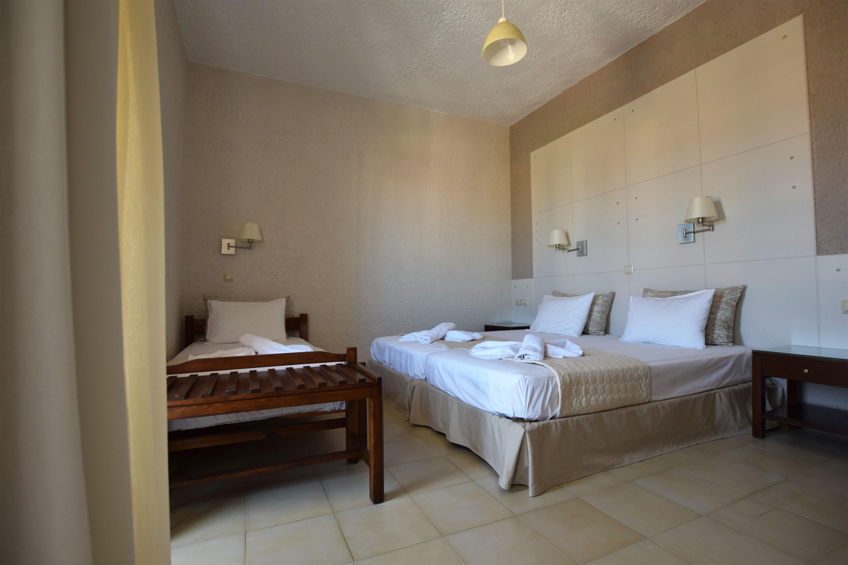 Altis Hotel Малія Екстер'єр фото
